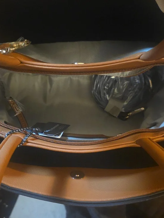 Nwt FASHION CLASSIC Tan Monogram Tote Bag with Floral Motif And Matching Wallet. - Picture 7 of 7